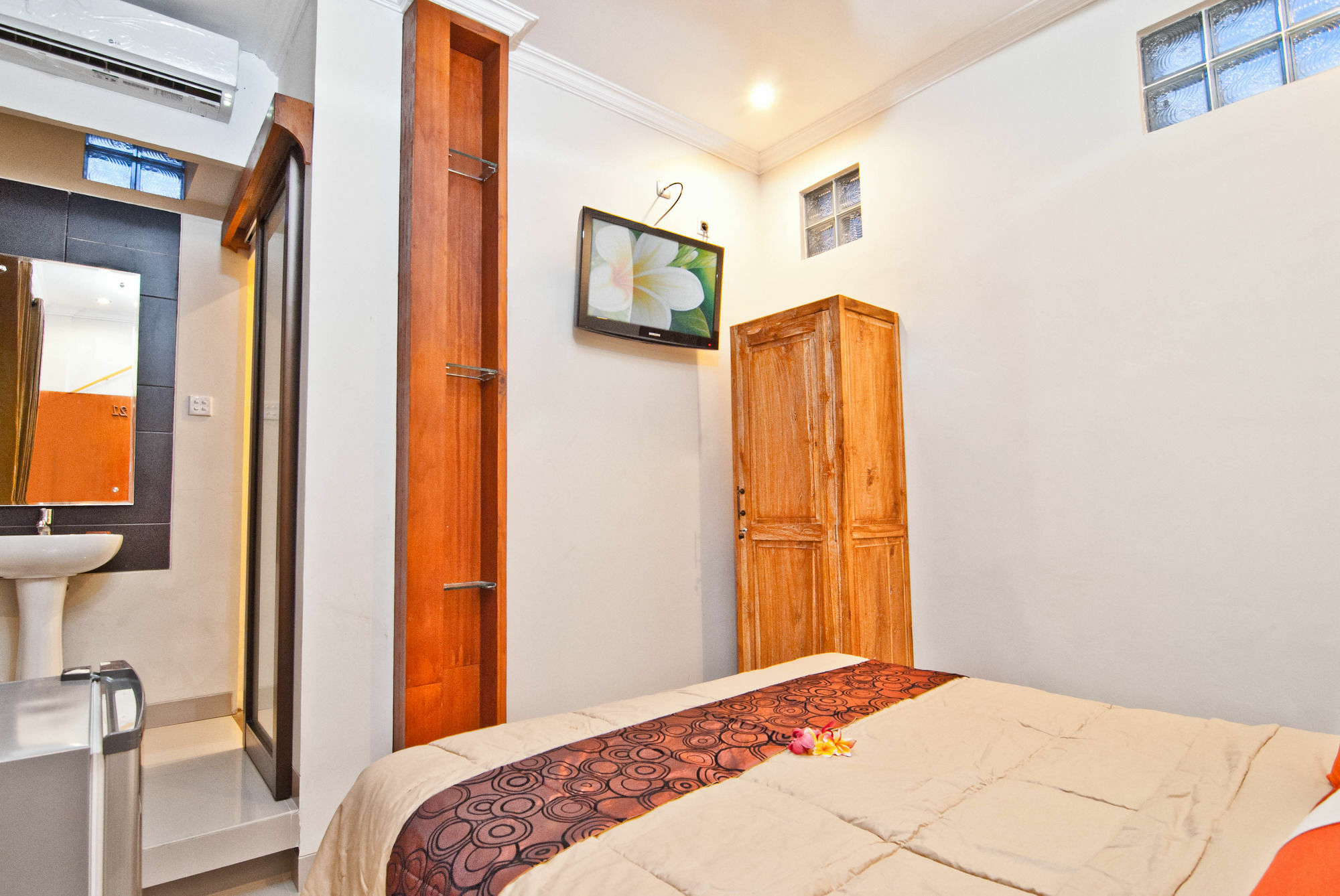 Kuta Ecostay Exterior foto