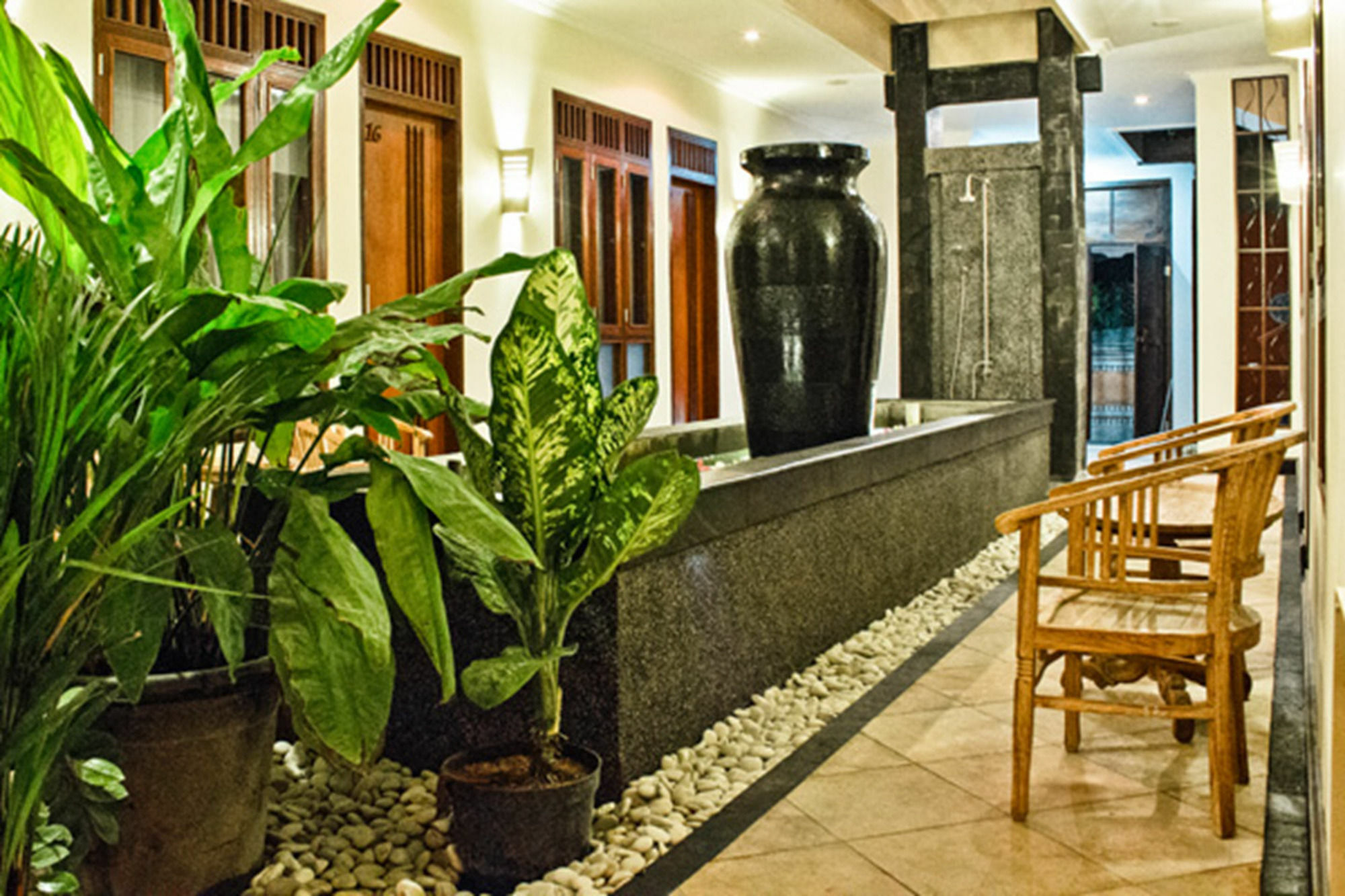 Kuta Ecostay Exterior foto